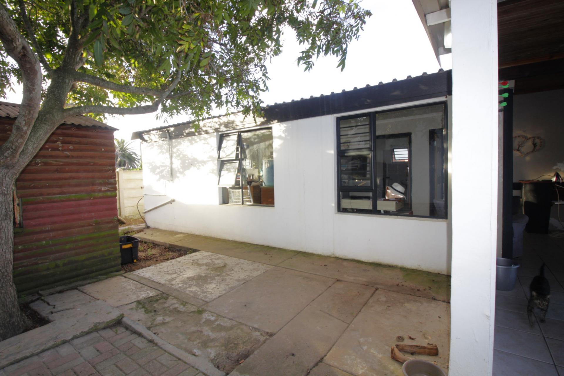  of property in Paradise Beach