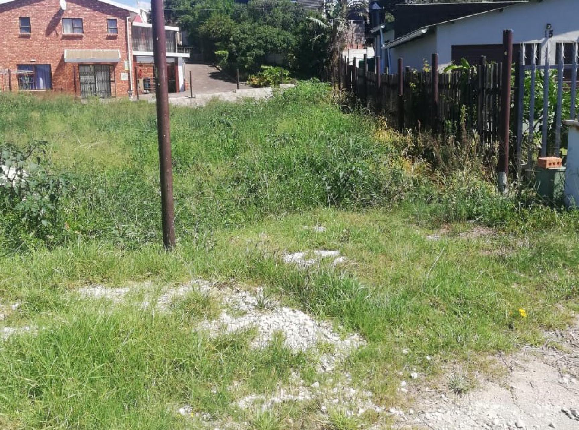  of property in Aston Bay