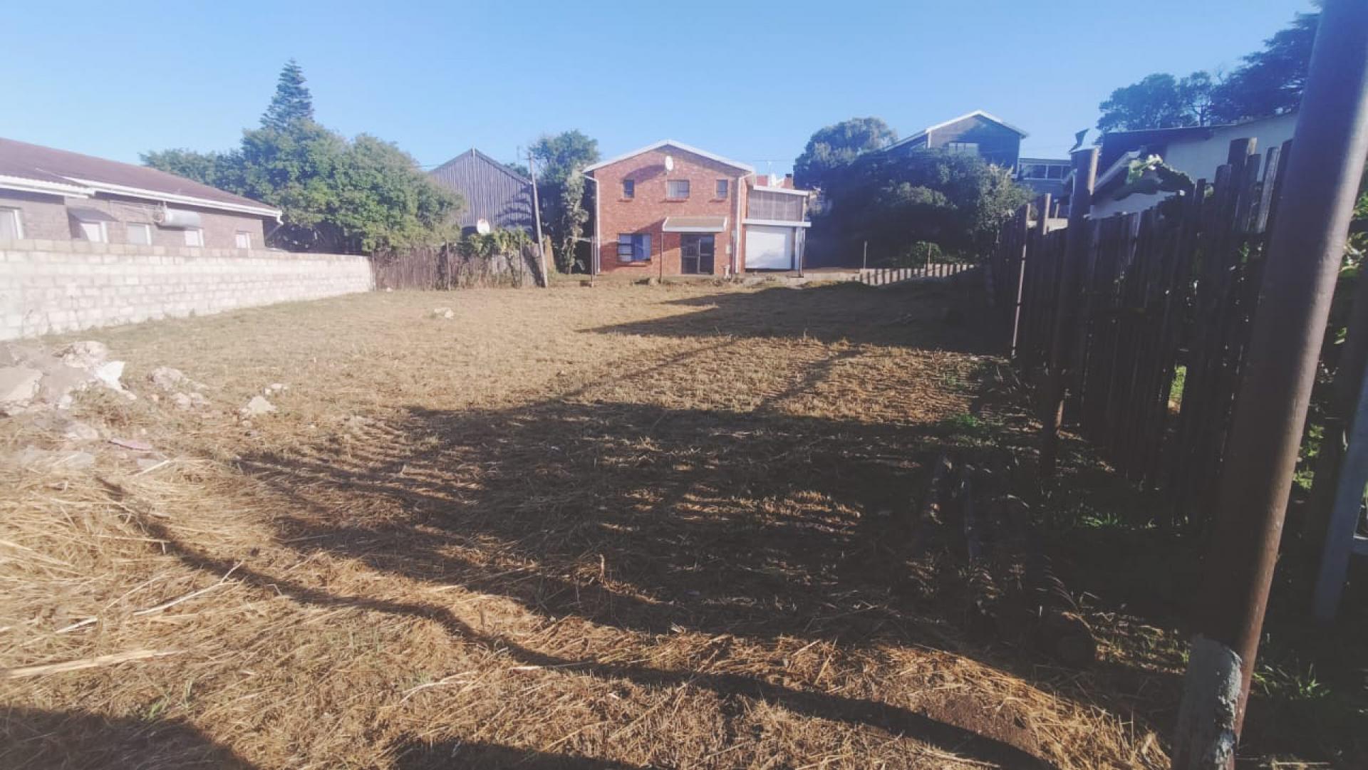  of property in Aston Bay