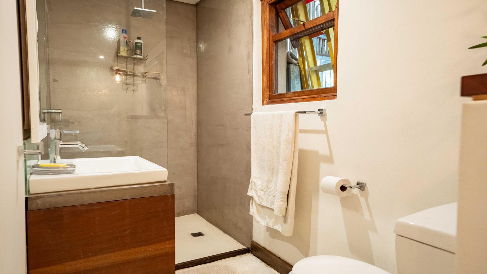 Bathroom 1 of property in Everton HC