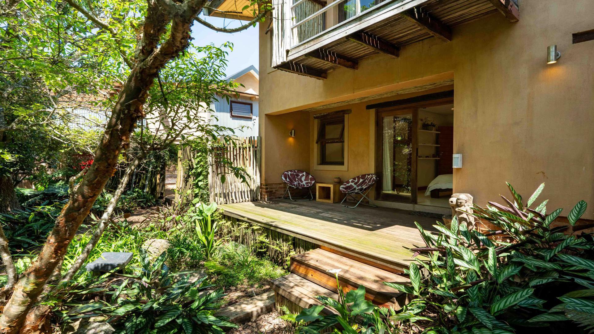 Patio of property in Everton HC