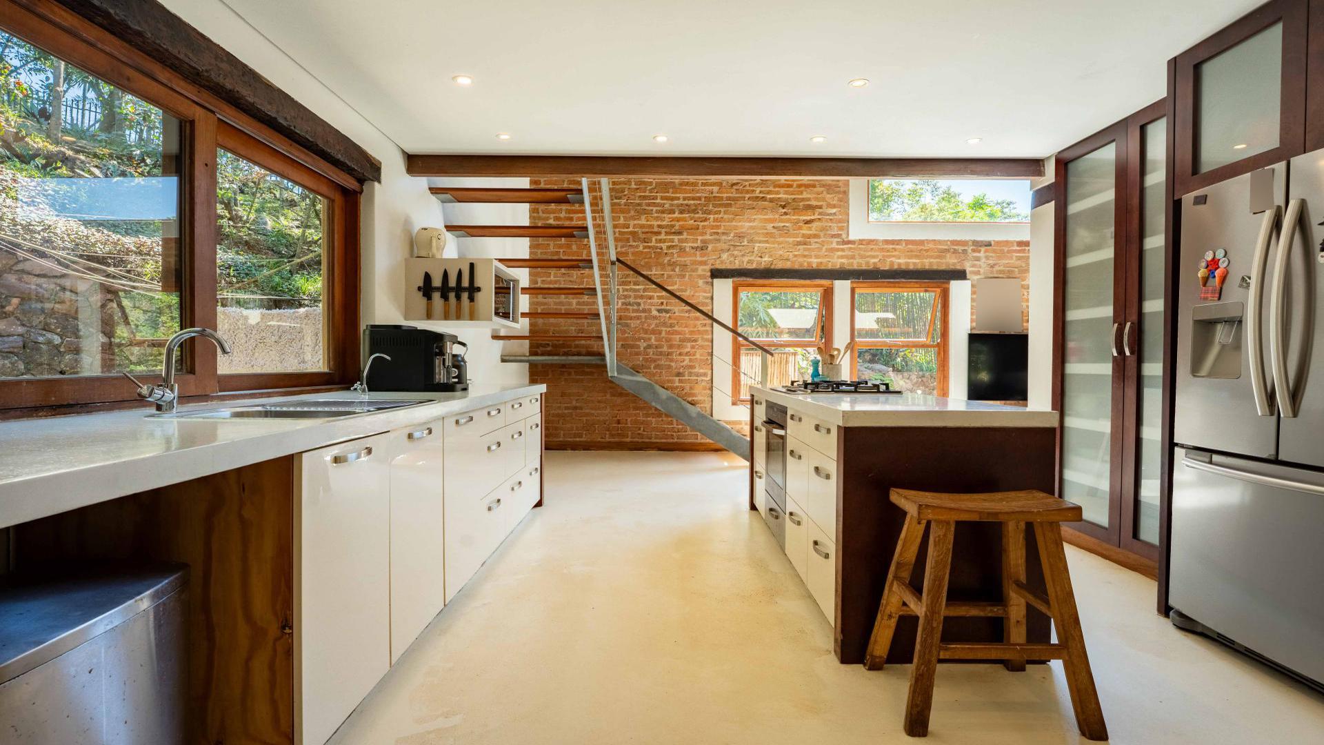 Kitchen of property in Everton HC