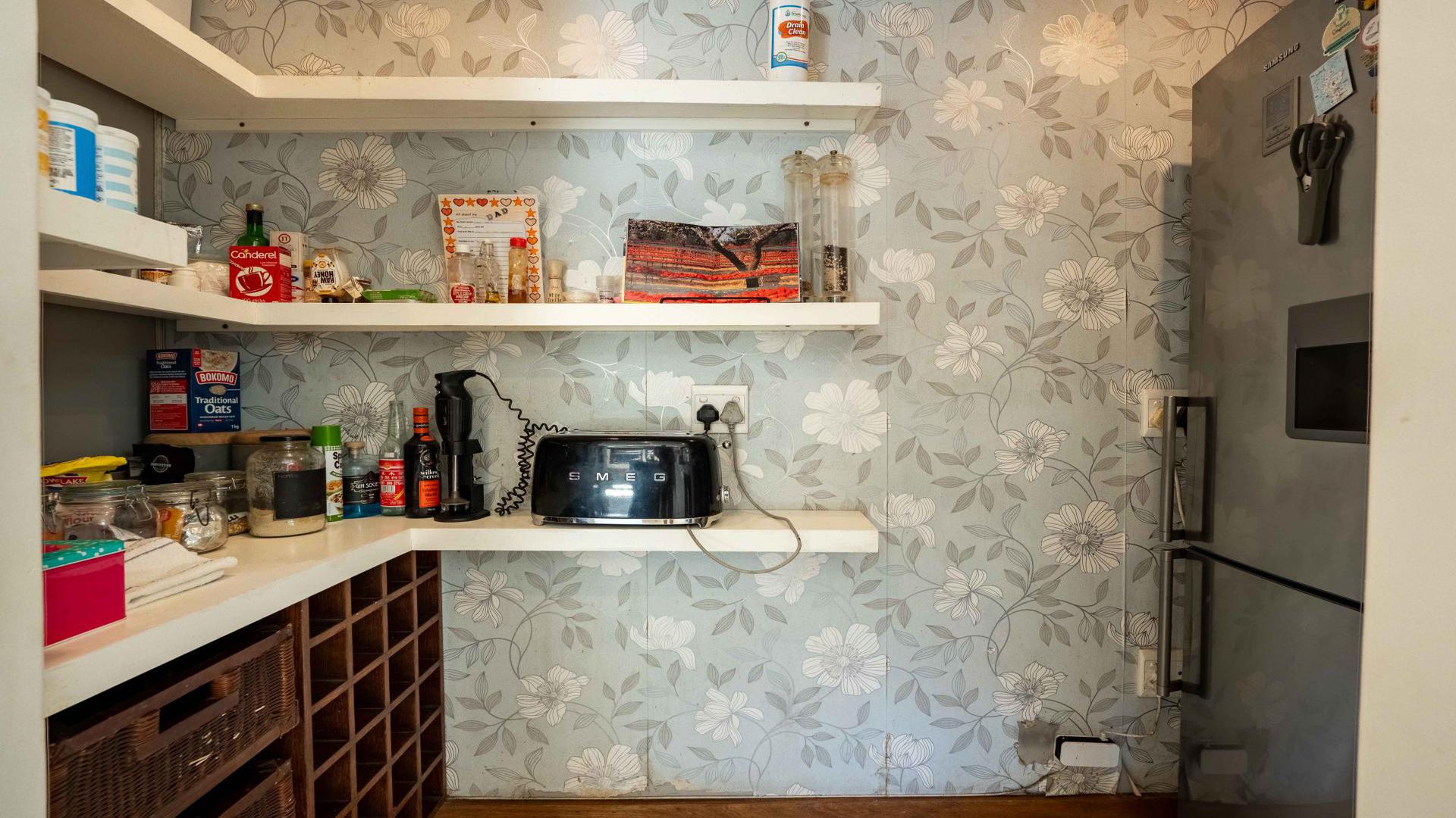 Kitchen of property in Everton HC