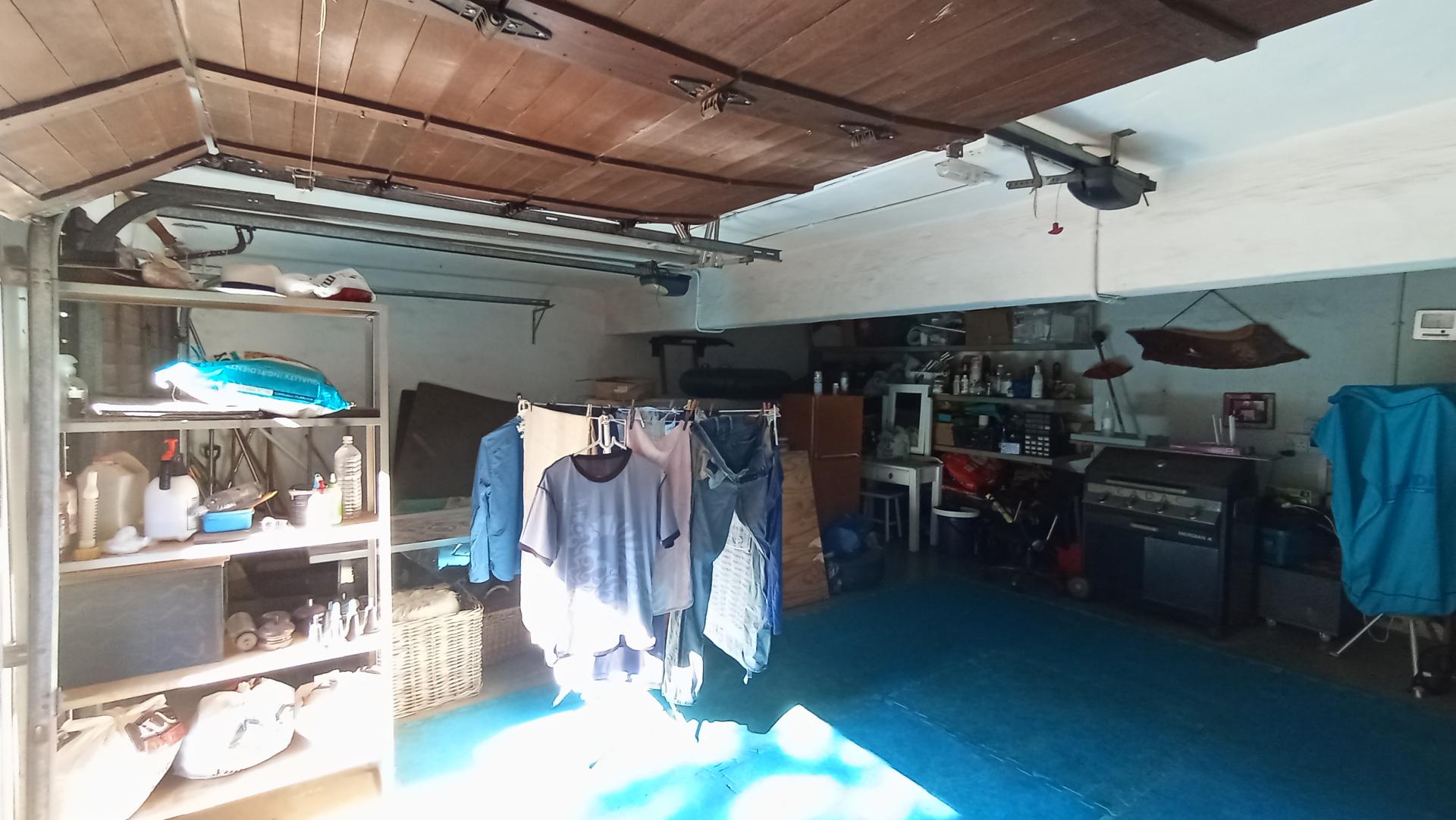 Garage of property in Everton HC