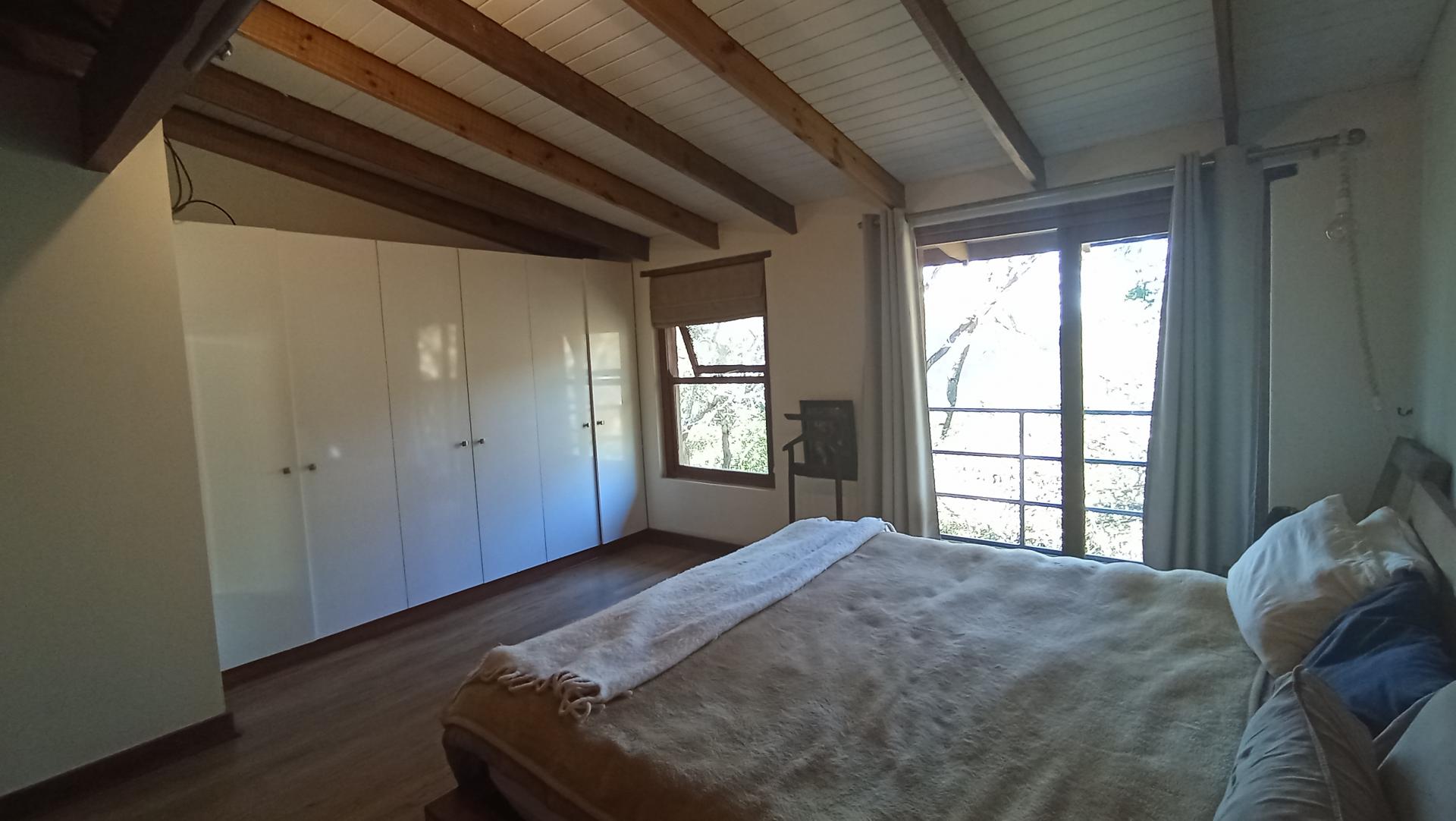 Main Bedroom of property in Everton HC