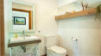 Bathroom 2 of property in Everton HC