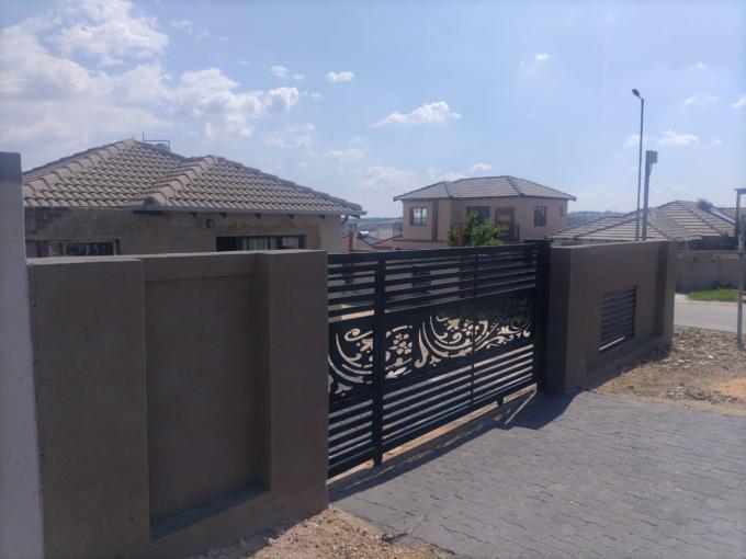 3 Bedroom House for Sale For Sale in Riverside View - MR676311