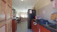 Kitchen - 9 square meters of property in Equestria