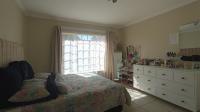 Bed Room 1 - 14 square meters of property in Equestria