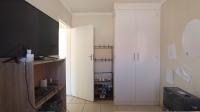 Bed Room 2 - 10 square meters of property in Equestria