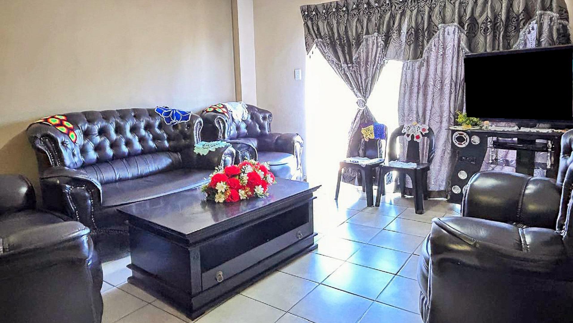 Lounges of property in Potchefstroom