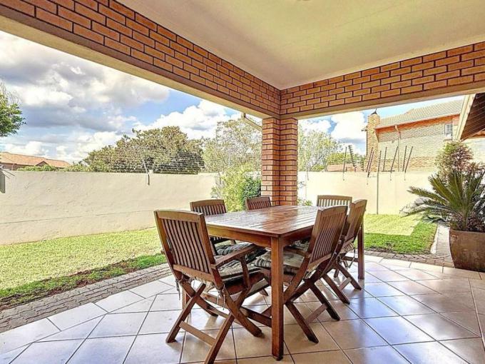 3 Bedroom Sectional Title for Sale For Sale in Silver Lakes - MR676369