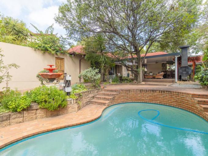 4 Bedroom House for Sale For Sale in Magaliessig - MR676402