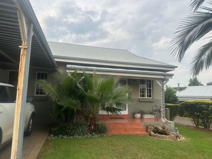 2 Bedroom House to Rent in Waterval East - Property to rent - MR676411