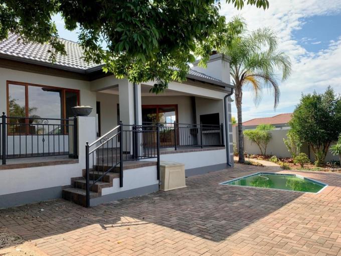 3 Bedroom House for Sale For Sale in Kosmos Ridge - MR676447