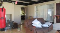 Patio - 27 square meters of property in Florida Lake
