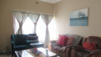Lounges - 21 square meters of property in Florida Lake