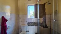 Main Bathroom - 5 square meters of property in Klippoortjie AH