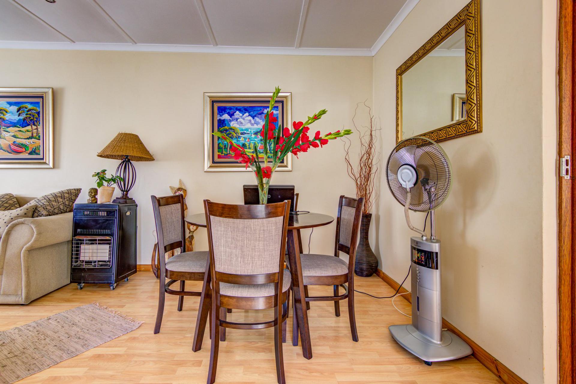Dining Room of property in Rynfield