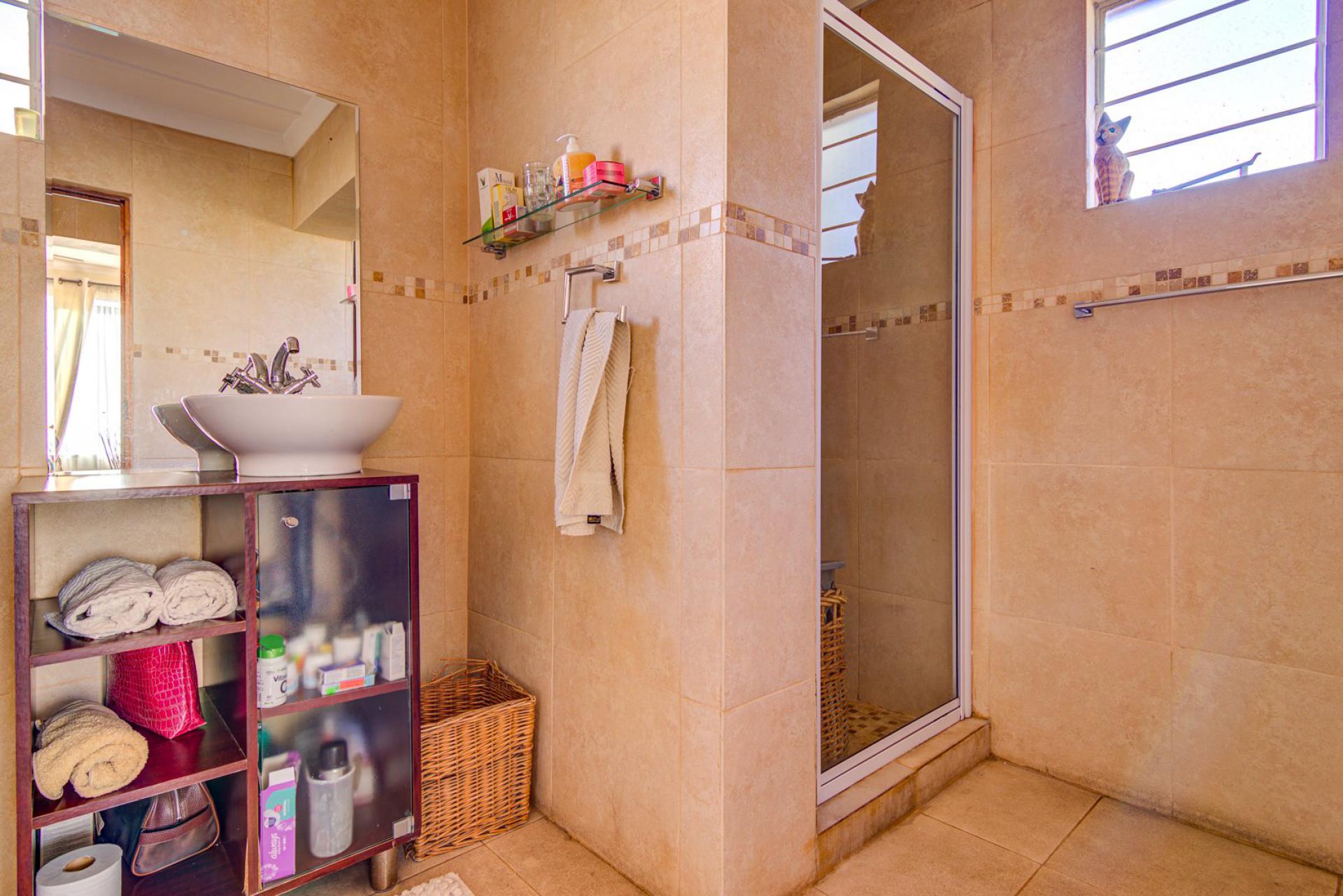 Bathroom 1 of property in Rynfield