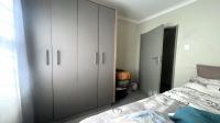 Bed Room 1 of property in Albertsdal