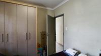 Bed Room 1 - 10 square meters of property in Albertsdal