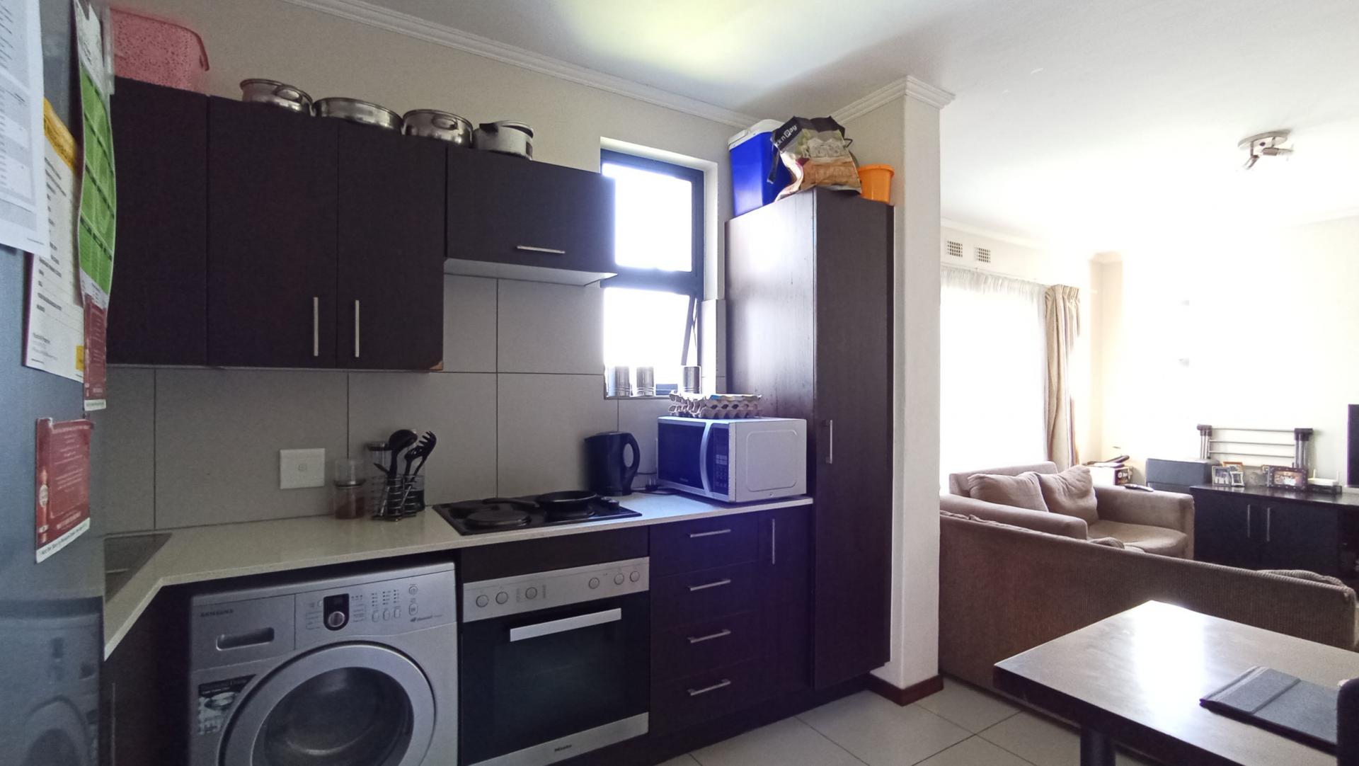 Kitchen - 7 square meters of property in Jackal Creek Golf Estate