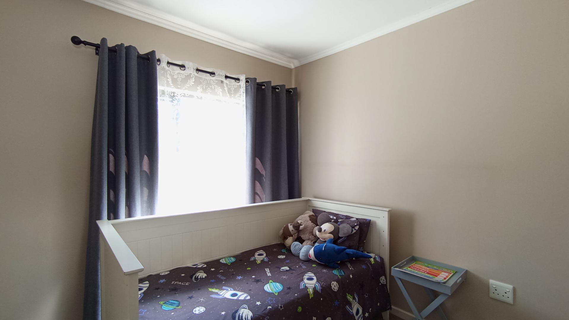 Bed Room 2 - 10 square meters of property in Blackheath - JHB