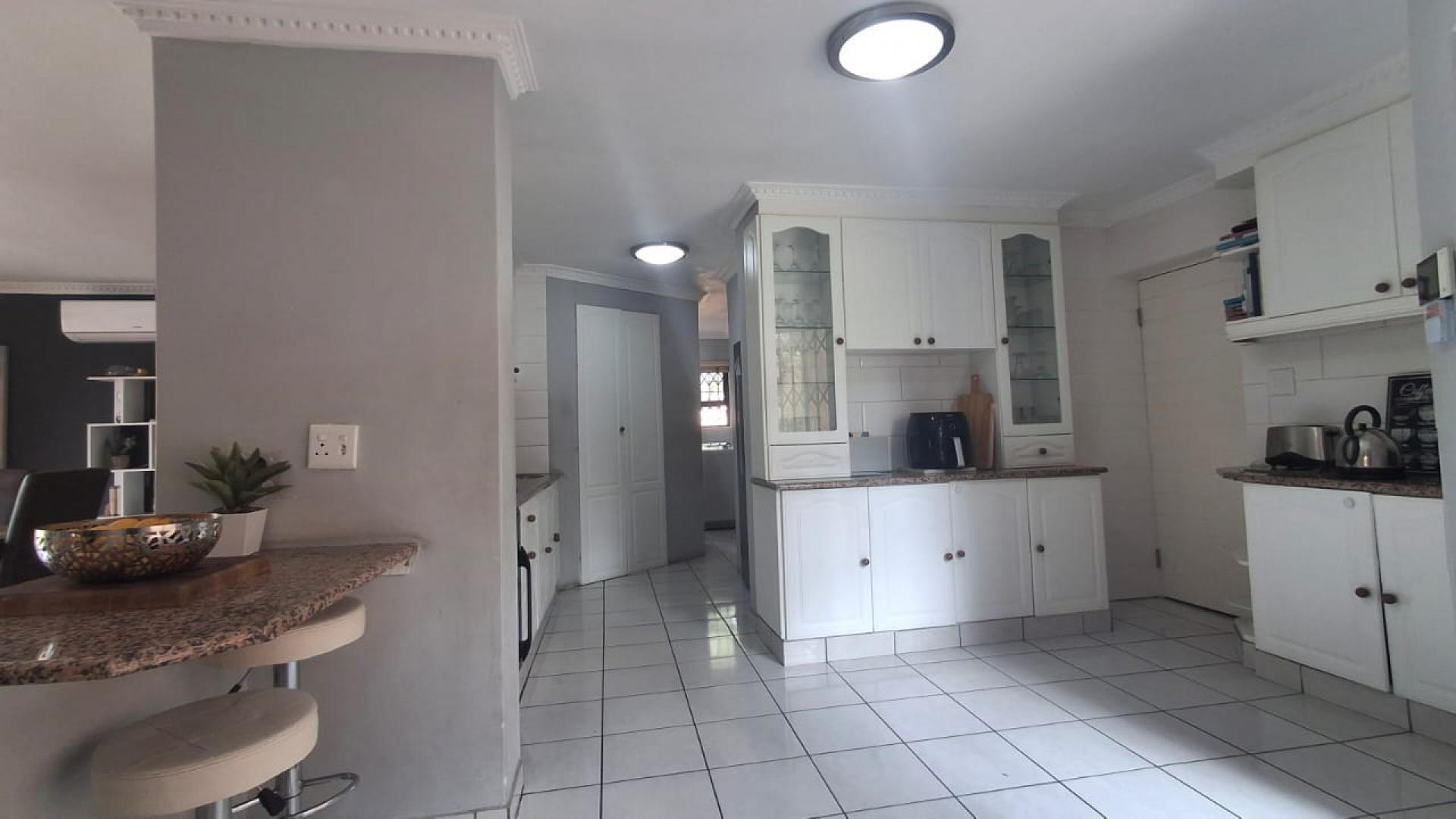 Kitchen of property in Kloofendal
