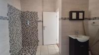Bathroom 2 of property in Kloofendal