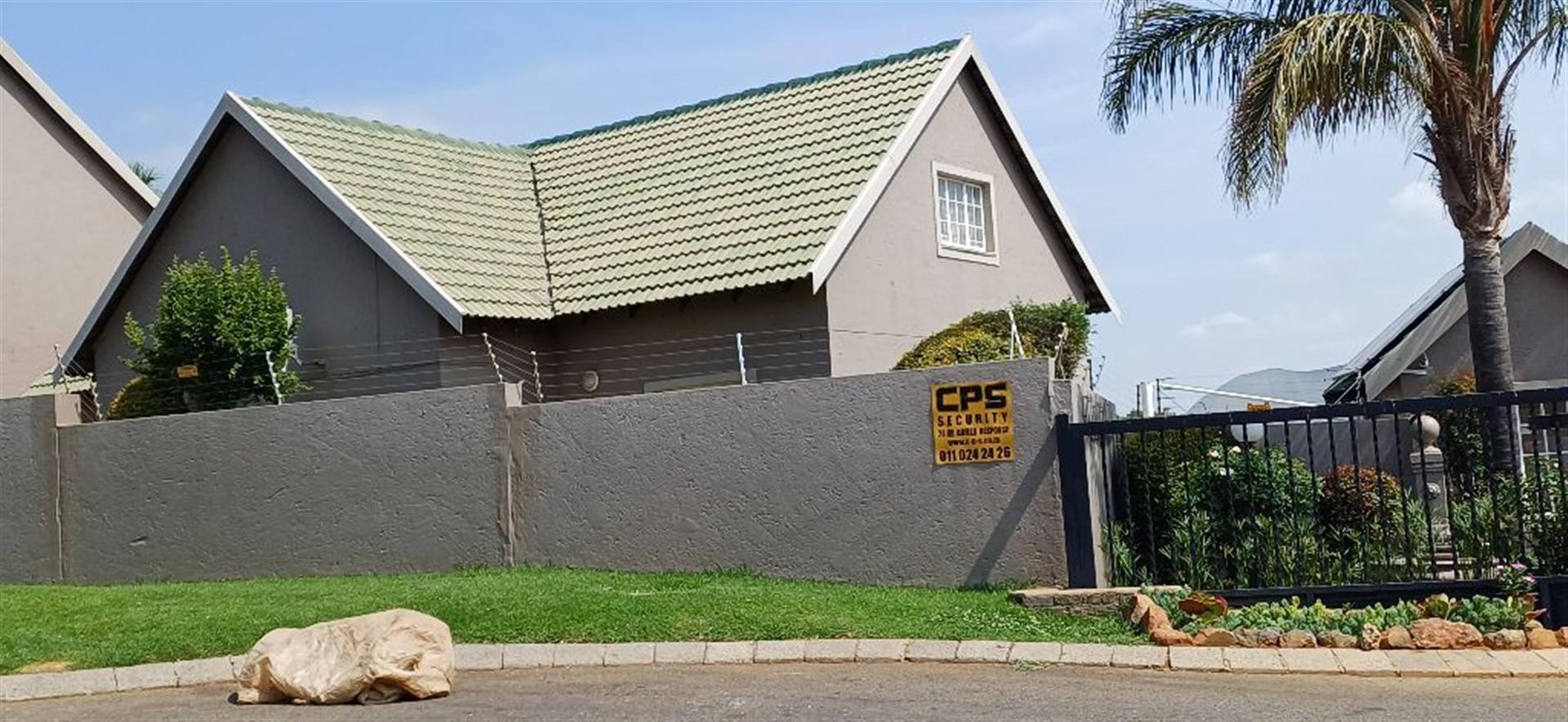 Front View of property in Bassonia Rock