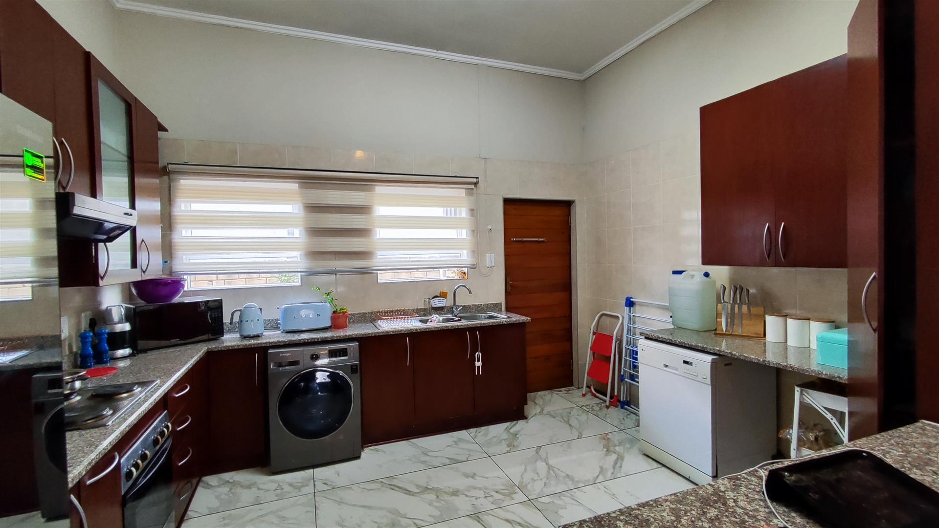 Kitchen - 17 square meters of property in Vereeniging