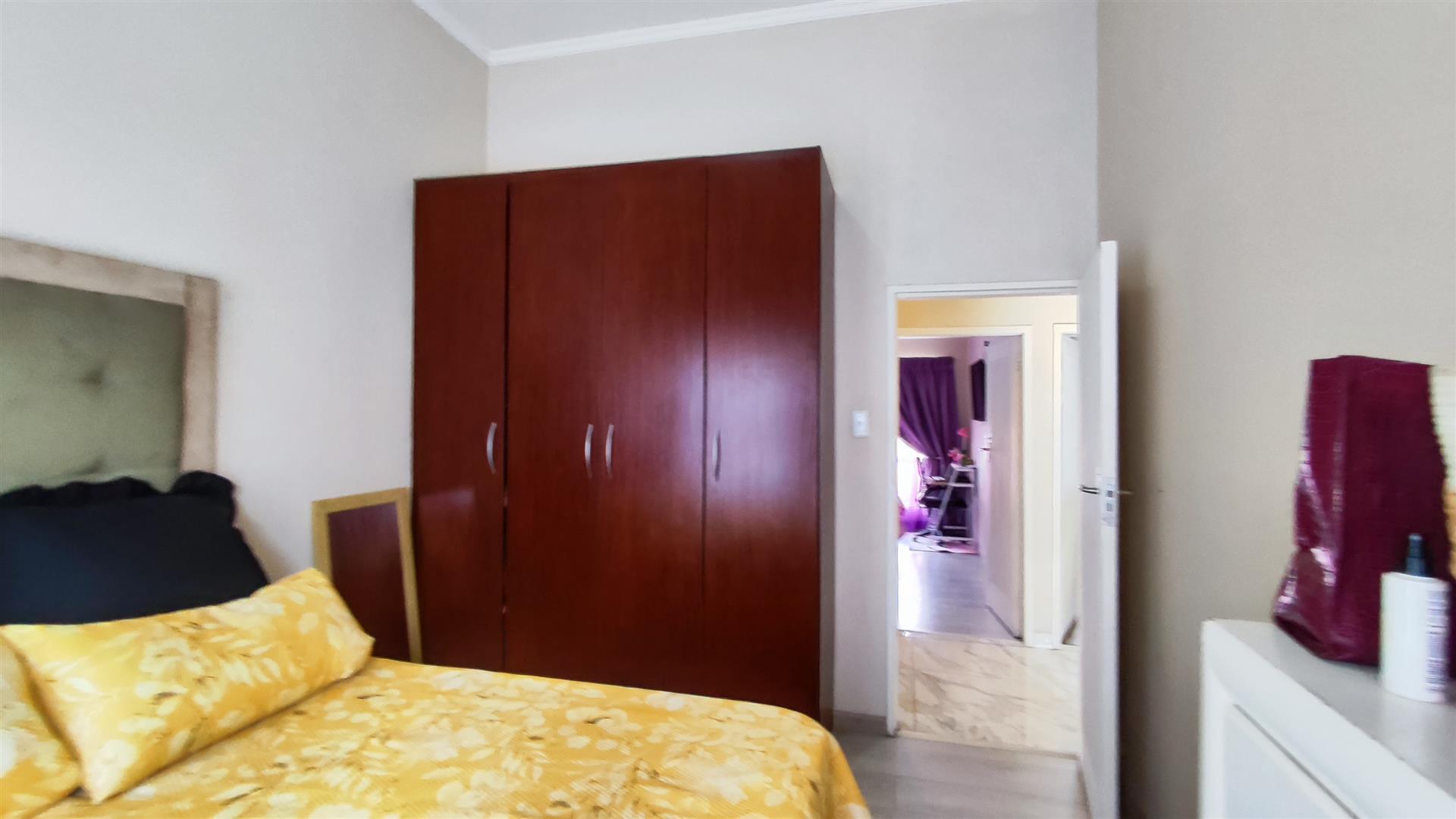 Bed Room 2 - 13 square meters of property in Vereeniging