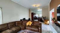 Lounges - 15 square meters of property in Vereeniging