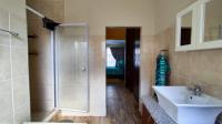 Main Bathroom - 7 square meters of property in Vereeniging
