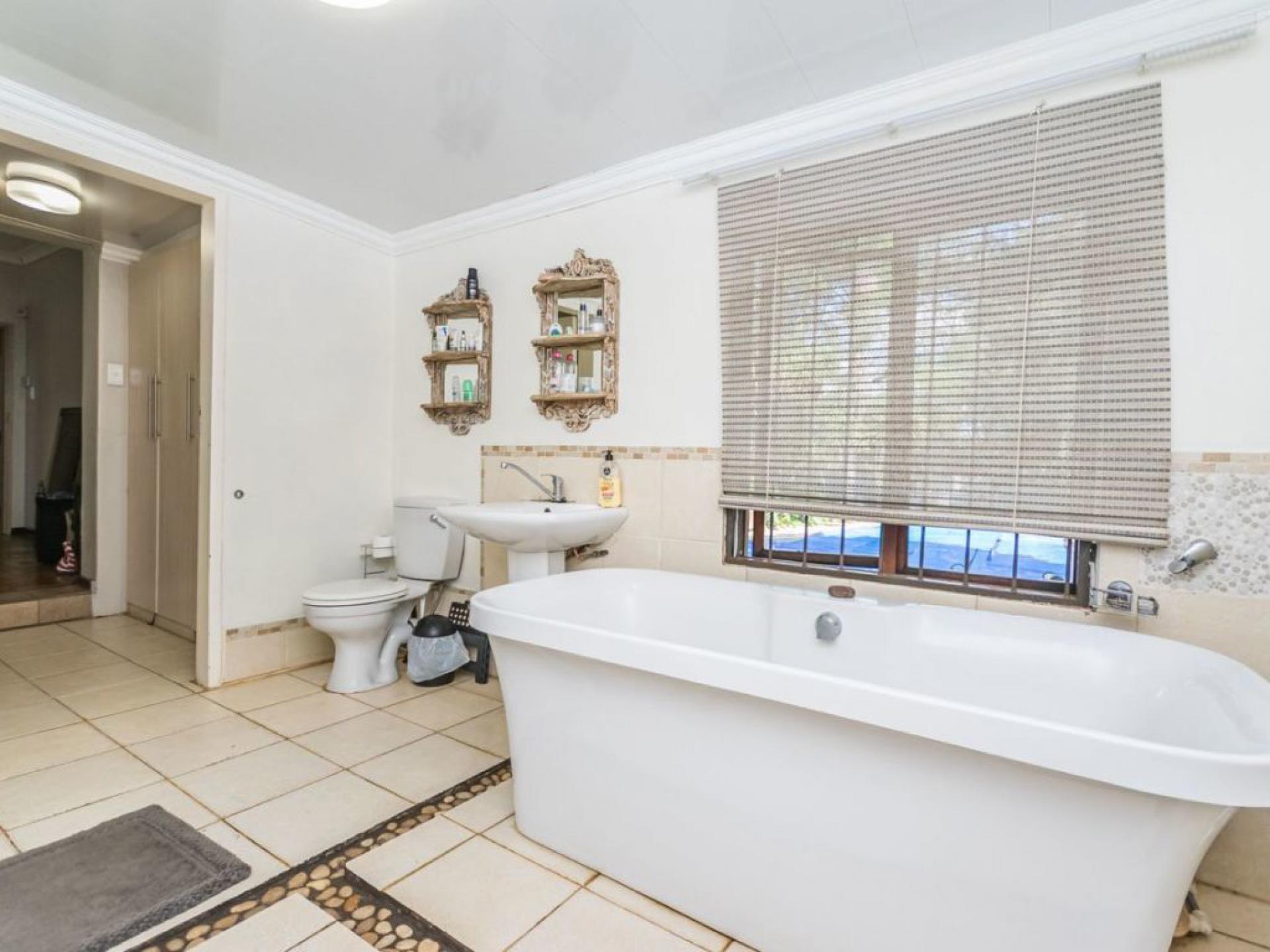  of property in Lyttelton Manor