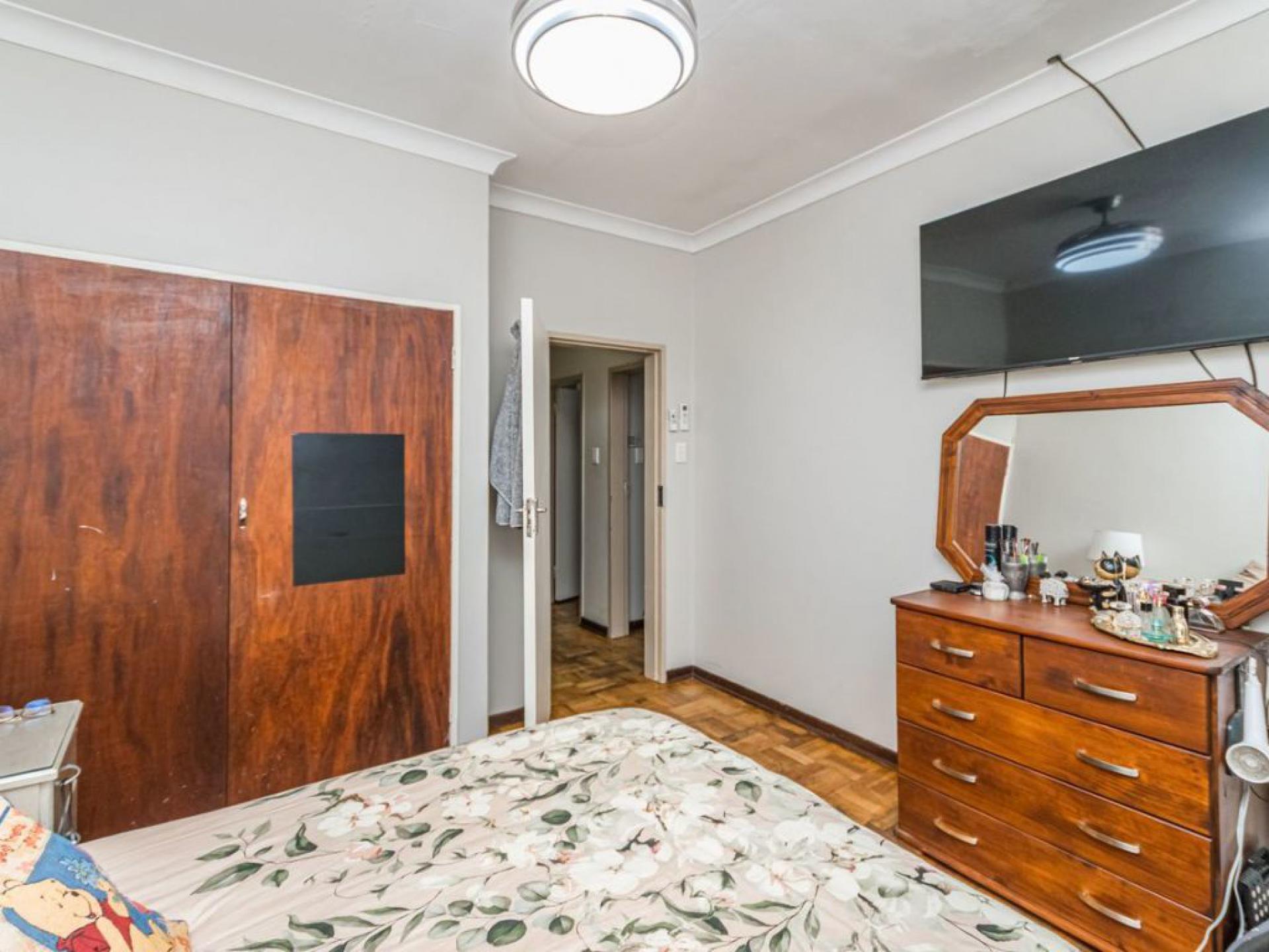  of property in Lyttelton Manor