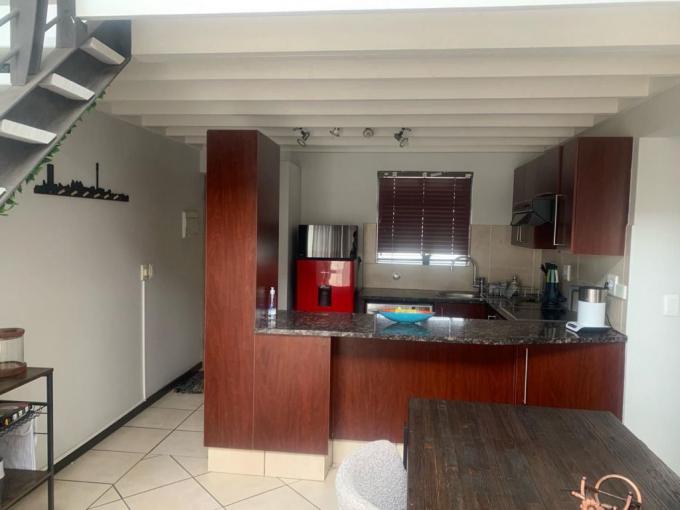 1 Bedroom Apartment to Rent in Lone Hill - Property to rent - MR676565