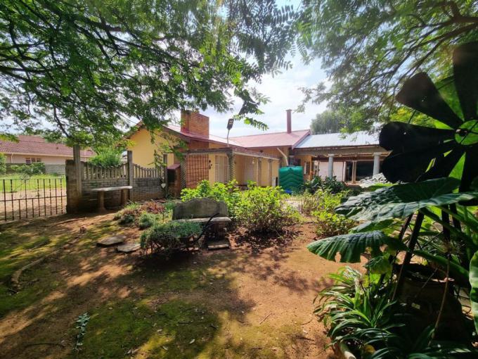 3 Bedroom House for Sale For Sale in Zeerust - MR676567