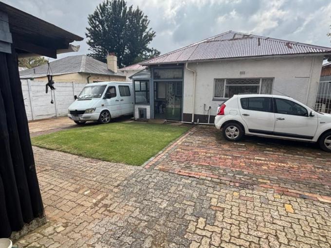 3 Bedroom House for Sale For Sale in Regents Park - MR676578