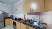 Kitchen - 9 square meters of property in Honey Park