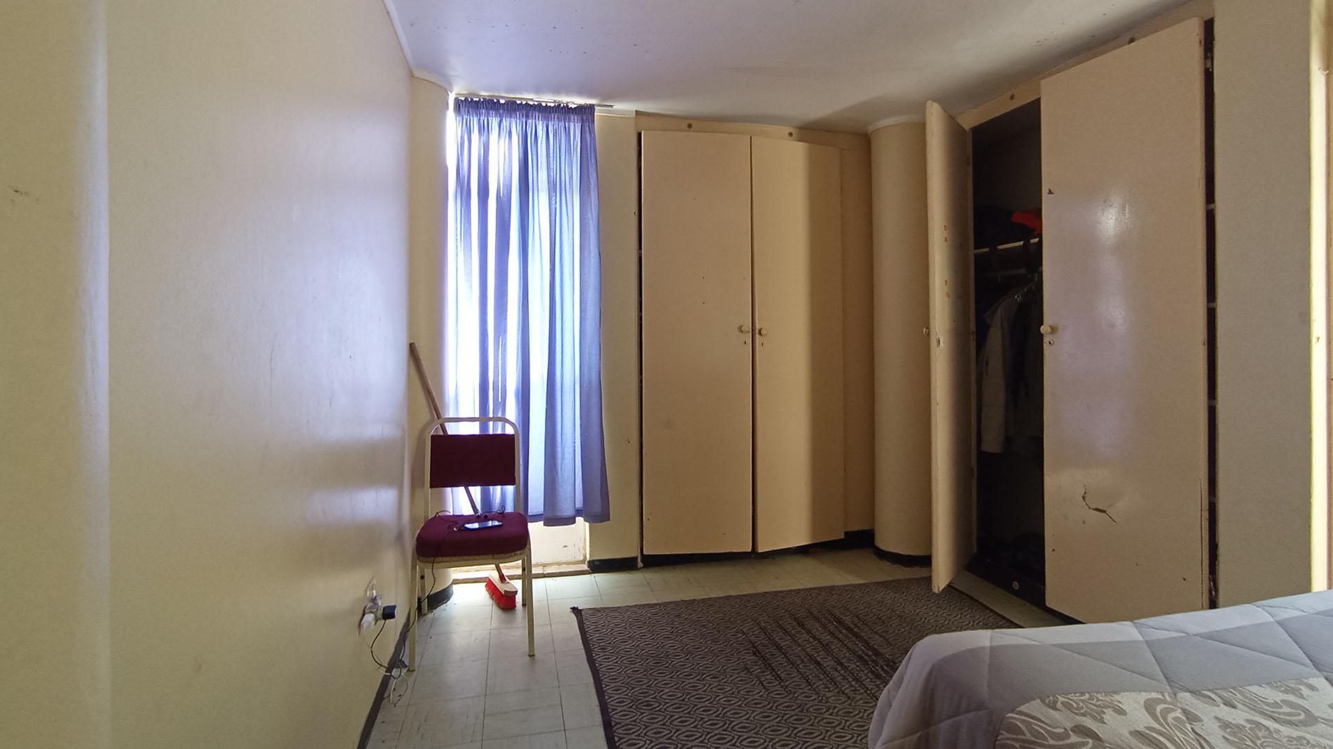 Bed Room 1 - 11 square meters of property in Sunnyside