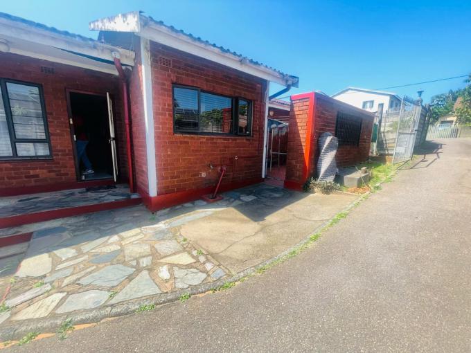 3 Bedroom Duplex for Sale and to Rent For Sale in Bluff - MR676620