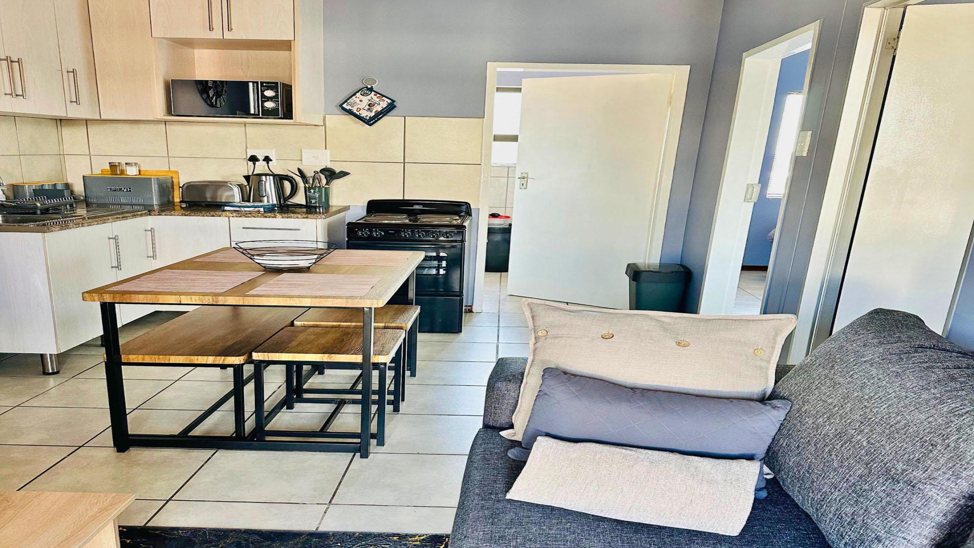 Lounges of property in Annadale