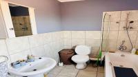 Bathroom 1 of property in Annadale