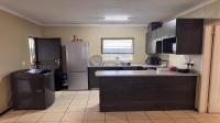 Kitchen - 9 square meters of property in Roodepoort