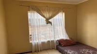 Bed Room 1 - 10 square meters of property in Roodepoort