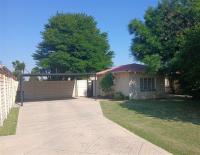 Front View of property in Crown Gardens