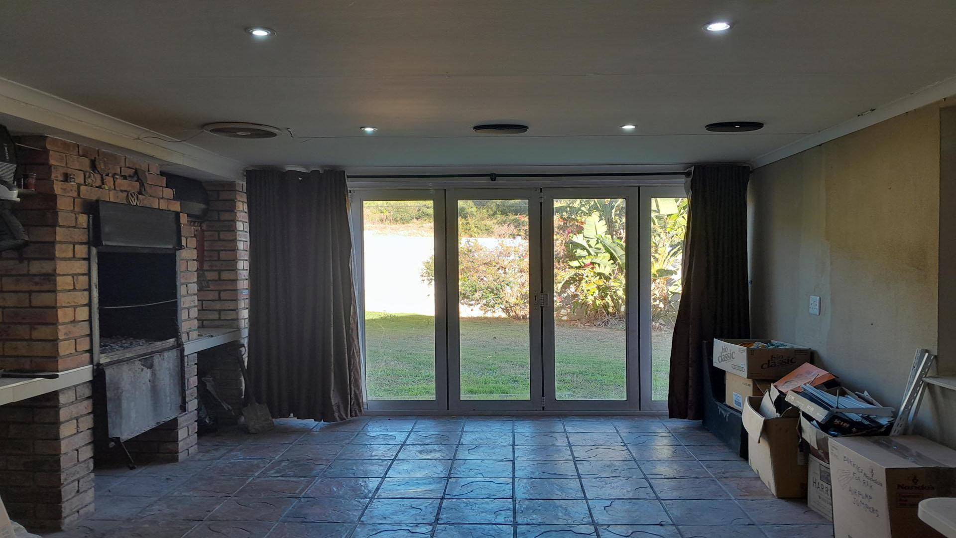 Entertainment of property in Uitenhage