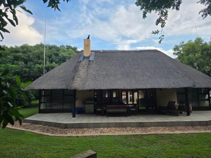 4 Bedroom House for Sale For Sale in Hartbeespoort - MR676680